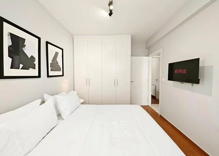Niovis By Verde Apartments